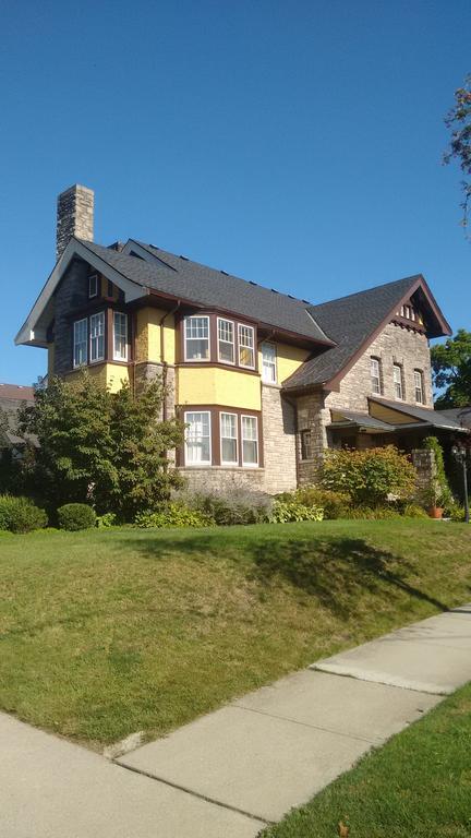Springbank House Inn Sainte-Catherine Extérieur photo