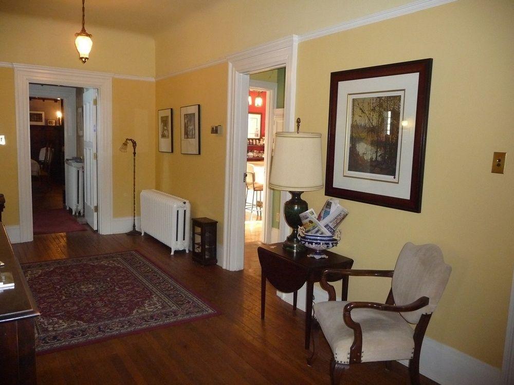 Springbank House Inn Sainte-Catherine Extérieur photo