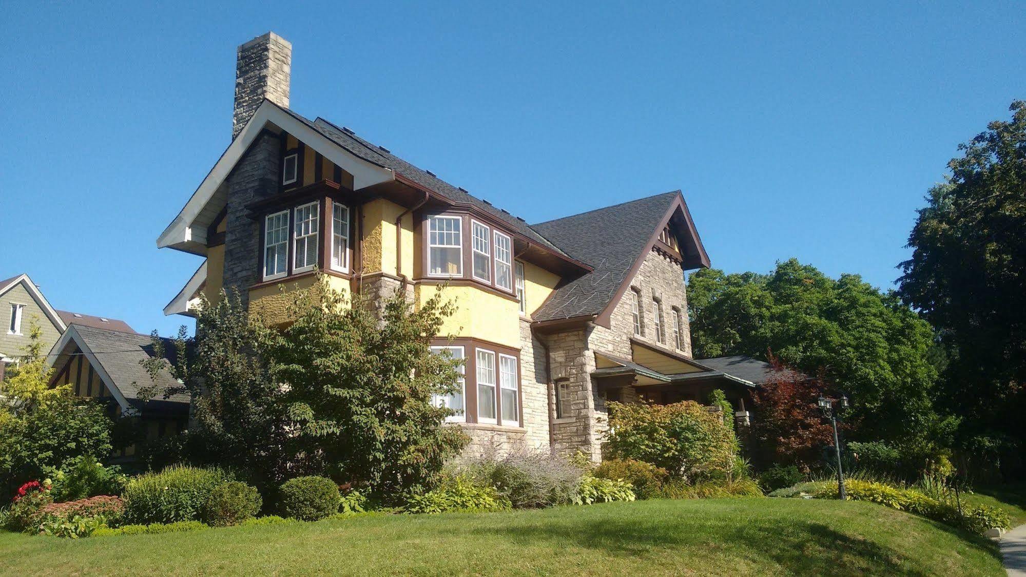 Springbank House Inn Sainte-Catherine Extérieur photo